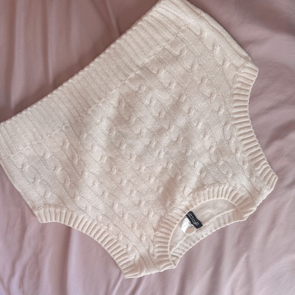 FALL SWEATER VEST💕 - Picture 3 of 3